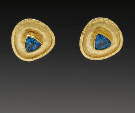 22 Karat & 18 Karat Yellow Gold hand hammered triangle post earrings with blue Kyanite.