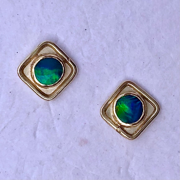 High Karat Yellow Gold square stud earrings with round Australian Opal Doublets in the center.