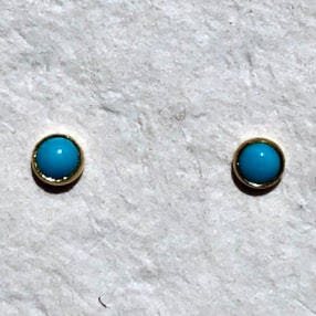 22KY & 18KY Gold 5.5mm Round Turquoise Studs.