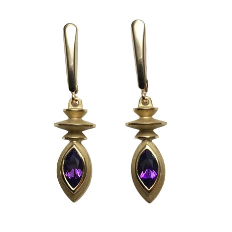 18 Karat Yellow Gold Earrings with Marquise Shaped Natural Amethyst. 