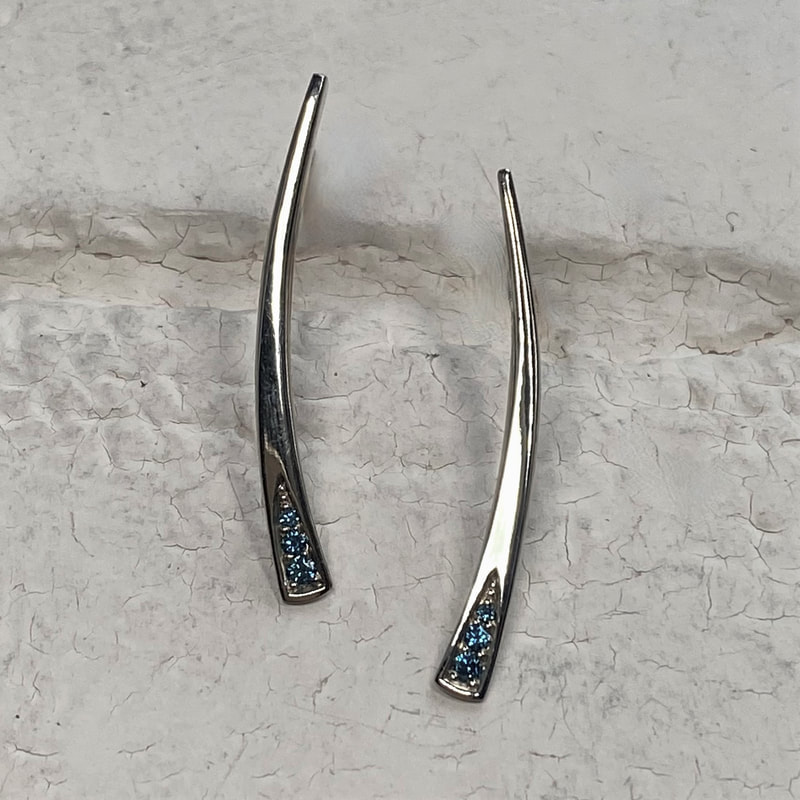 14 Karat White Gold Forged Link Earrings with Blue Diamonds, Approximately 1 1/4".